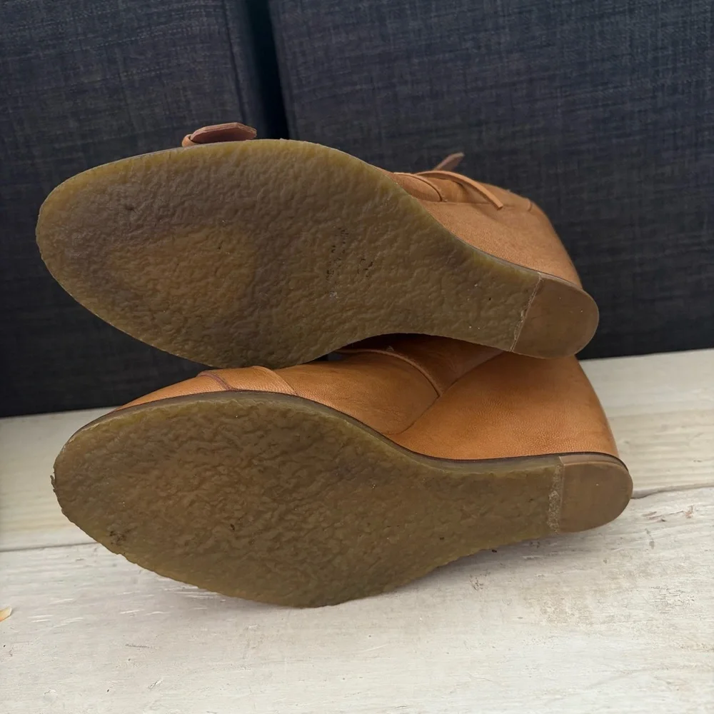 Anthropologie Lucky Penny Leather Wedges Camel Tan  Retro Sz. 39/8.5 Retail $179